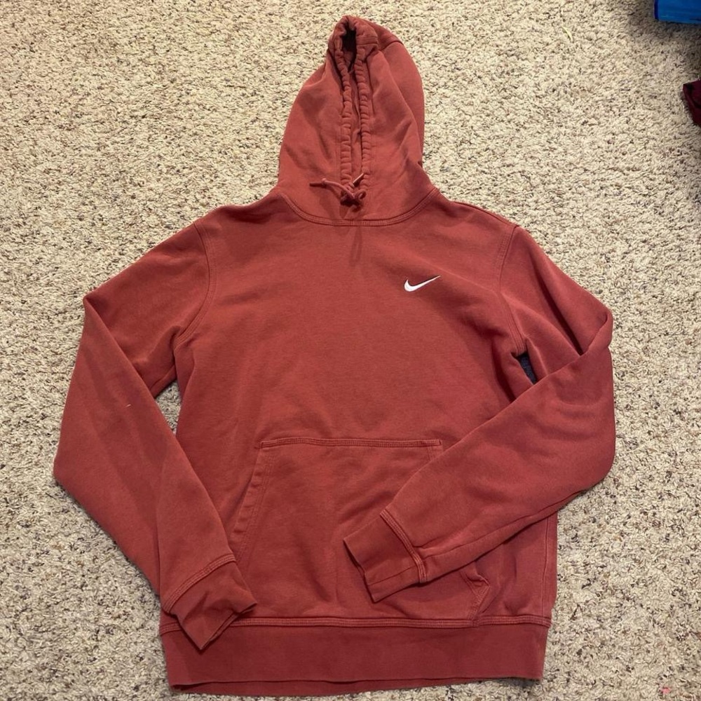 Women’s Nike hoodie- size medium